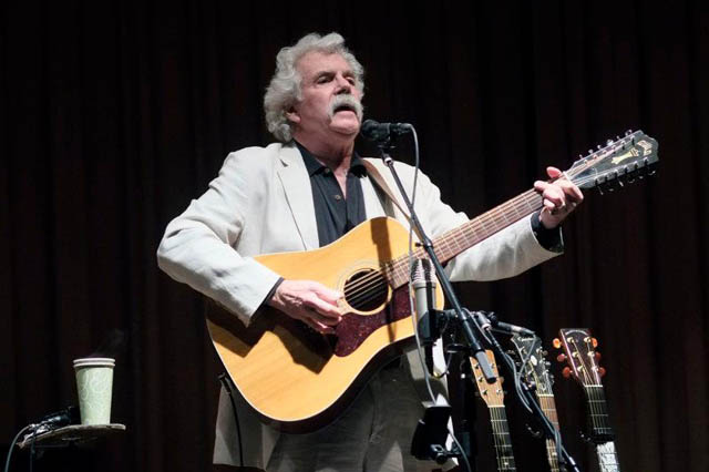 Tom Rush plays at Oakes AmesMemorial Hall